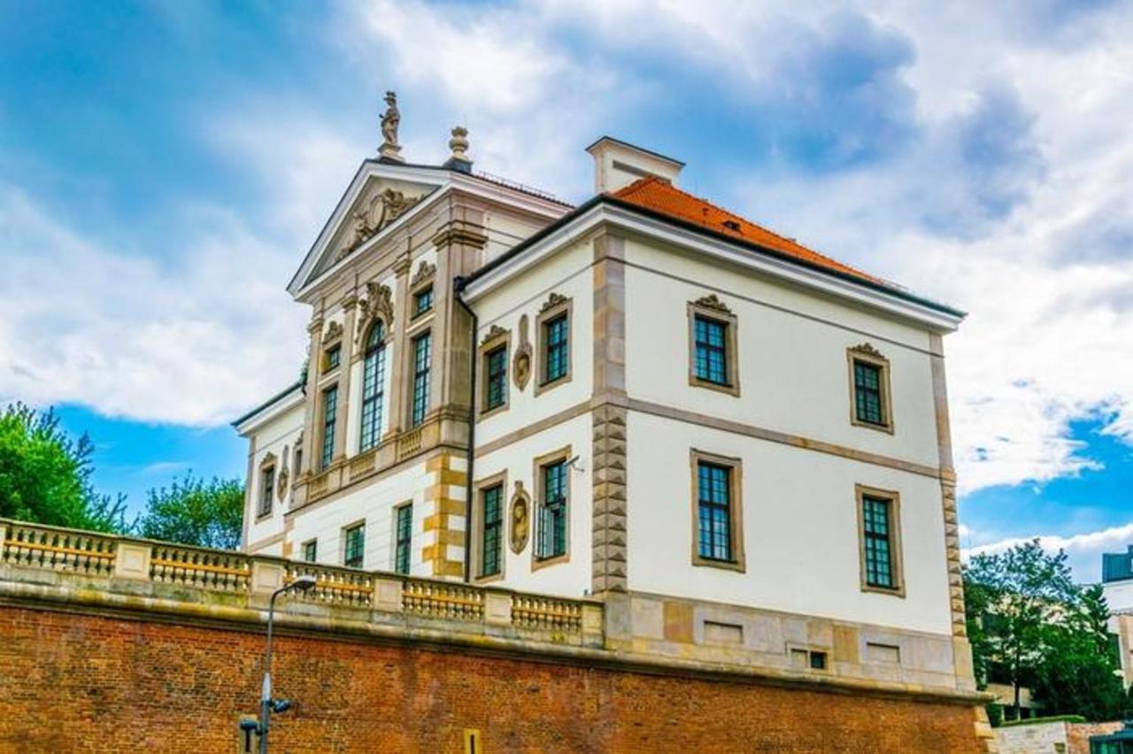 Helvetia Plus B&B - Private Rooms And Apartments Varšava Exteriér fotografie