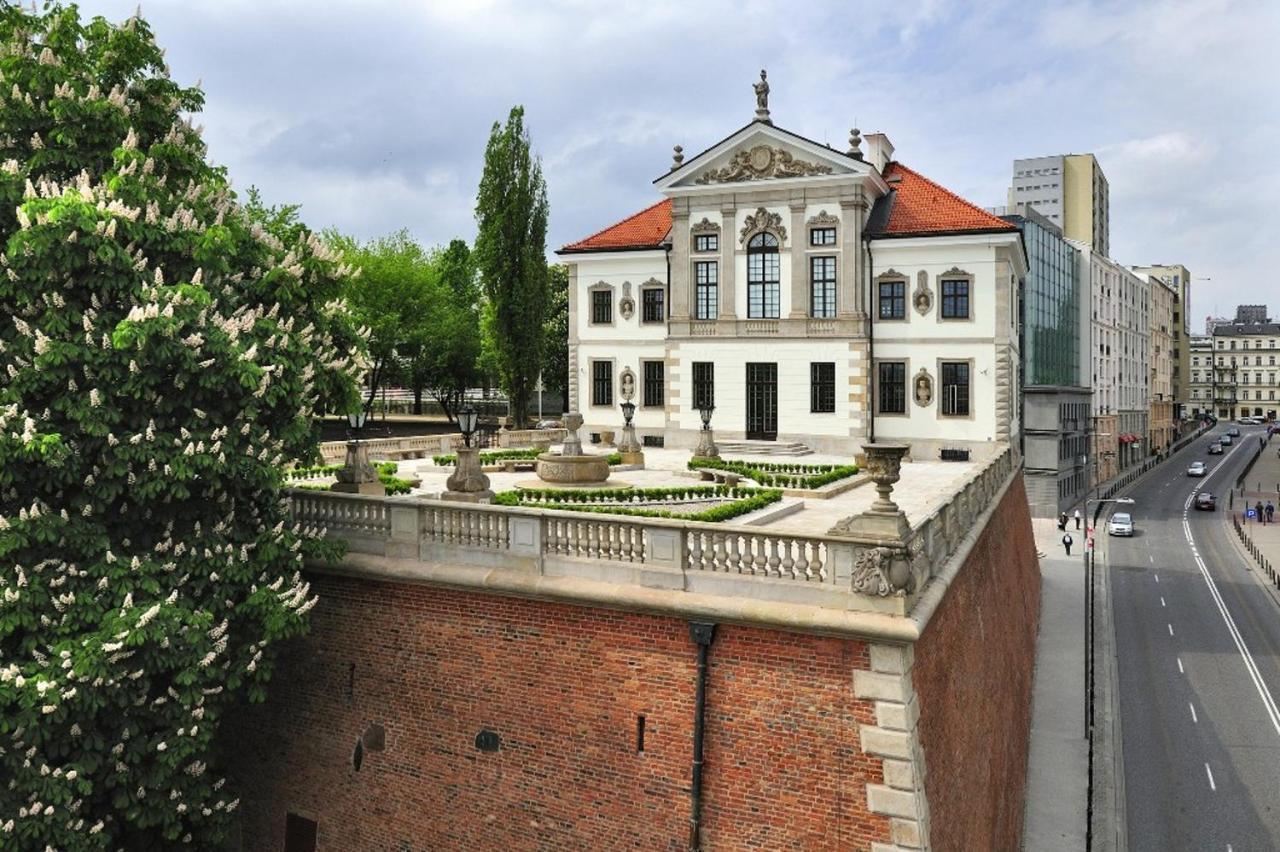 Helvetia Plus B&B - Private Rooms And Apartments Varšava Exteriér fotografie