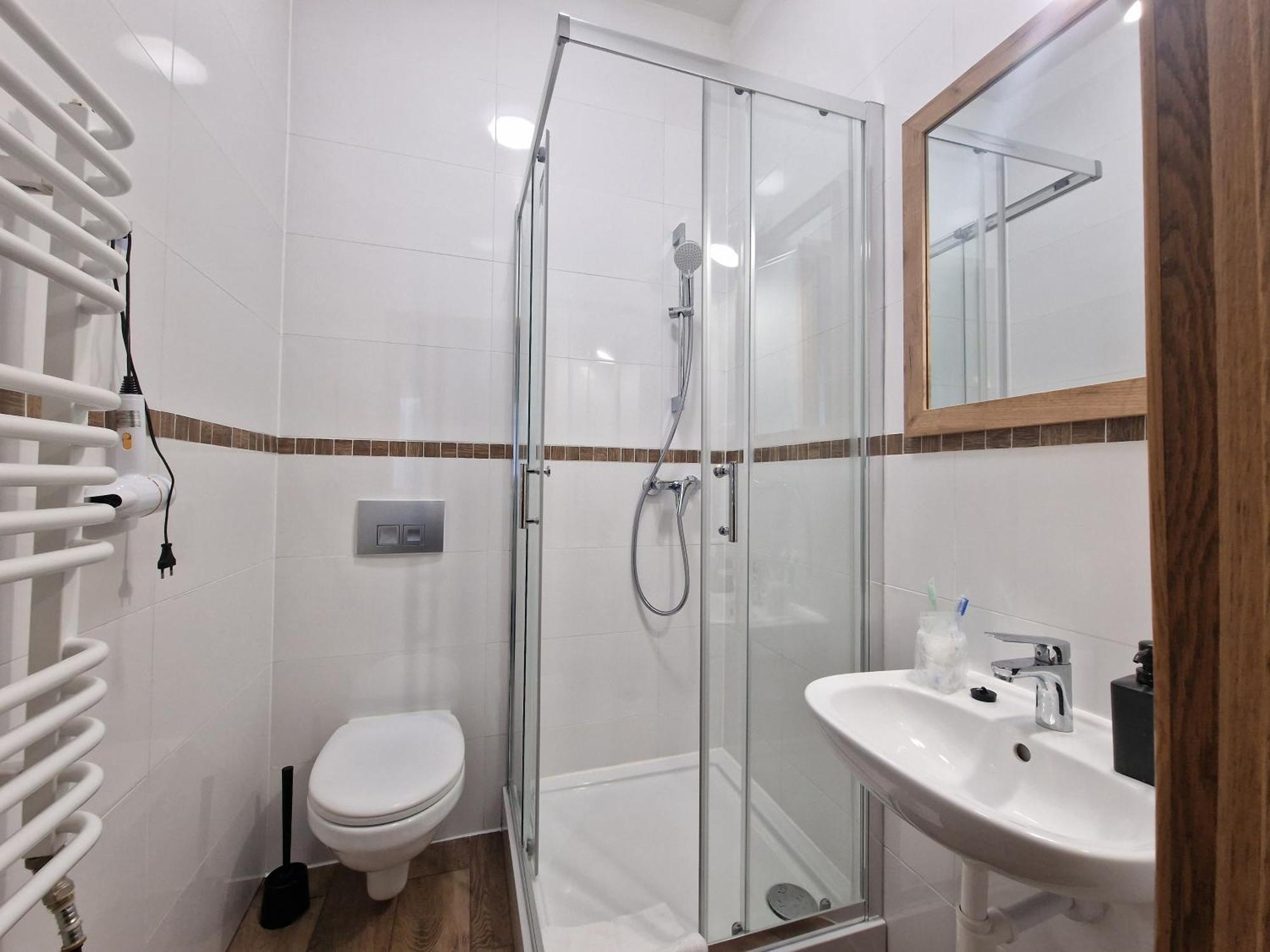 Helvetia Plus B&B - Private Rooms And Apartments Varšava Exteriér fotografie